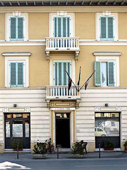 Hotel Torre Matilde ヴィアレッジョ エクステリア 写真